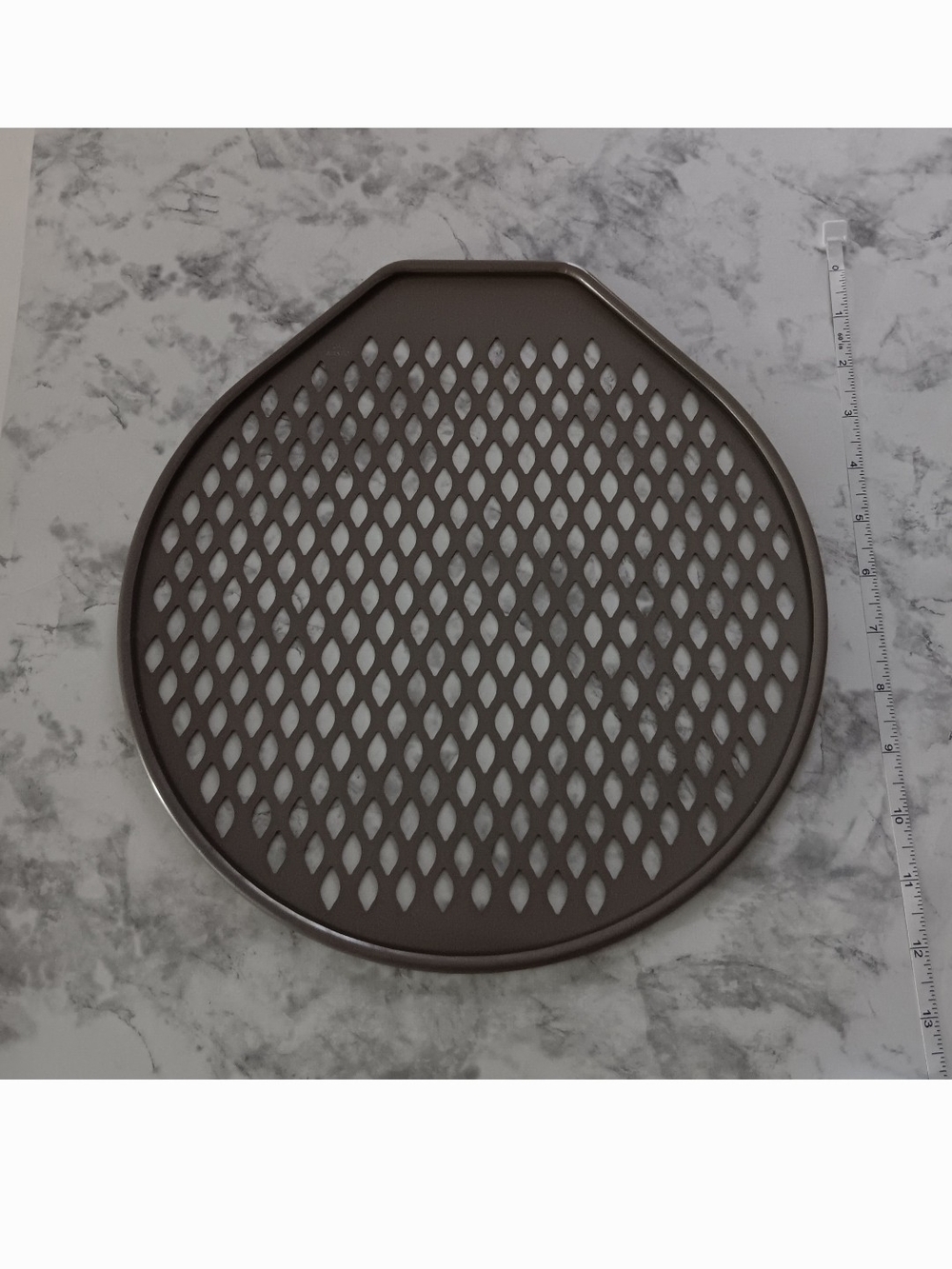 Pampered Chef 12" Pizza Pan – Like New